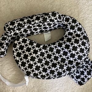 NWOT My Brest Friend Nursing Pillow